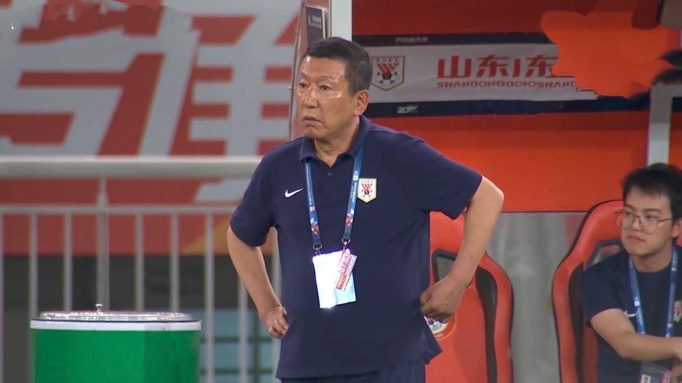 现在，又一年快要结束了，他们陷入循环之中，努力毫无成果。